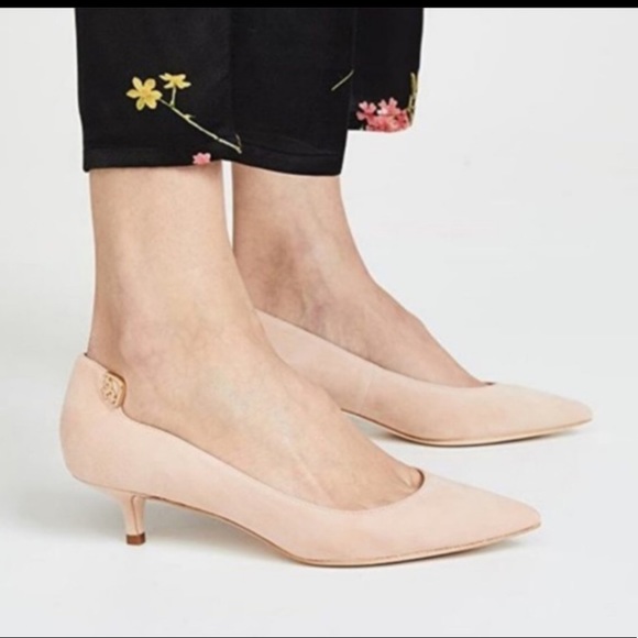 Tory Burch Shoes - TORY BURCH🍁🍂Elizabeth Nude suede Kitten heels size 5